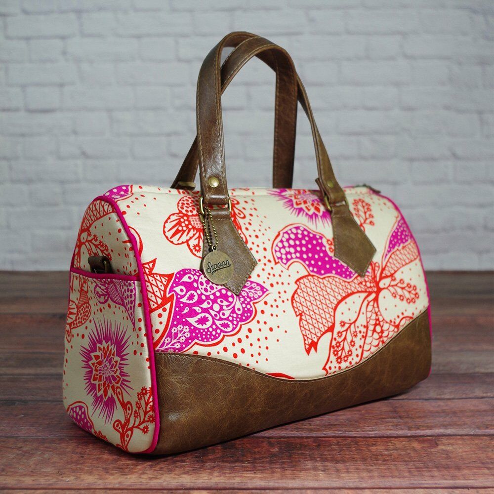 Swoon Blanche Barrel Bag Pattern | Harts Fabric